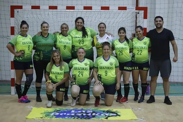 Balonmano: Atrae el Master Femenino - Polideportivo - ABC Color