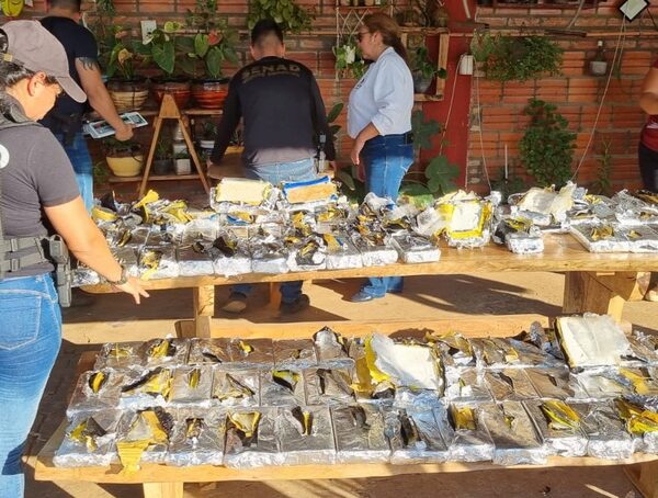 Cocaína incautada en Isla Aranda aparentemente iba a ser enviada al Uruguay · Radio Monumental 1080 AM
