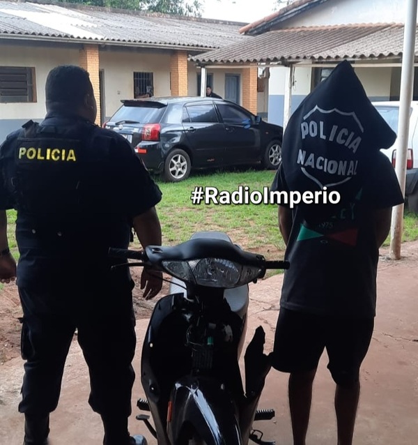 Joven fue detenido en el barrio General Genes con una motocicleta hurtada - Radio Imperio