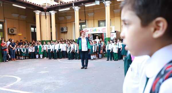 Autoridades evalúan los avances del programa de Jornada Escolar Extendida - .::Agencia IP::.