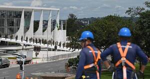 La Nación / Se entrega sospechoso de fallido atentado con explosivo en Brasilia