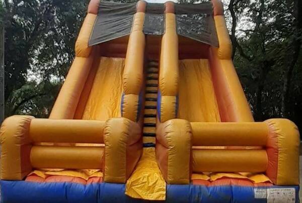 Pediatra recomienda que peques menores de 6 años no salten en los “globos locos”