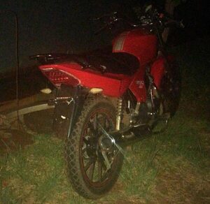 A bordo de una moto robada a un “delivery” atropelló a un suboficial  - ABC en el Este - ABC Color