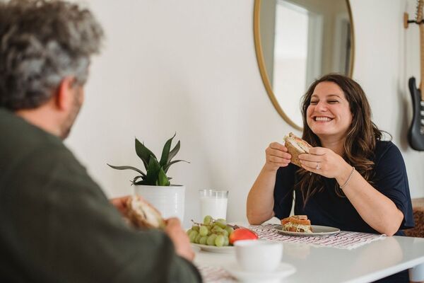 Según la ciencia: este es el mejor horario para realizar la cena