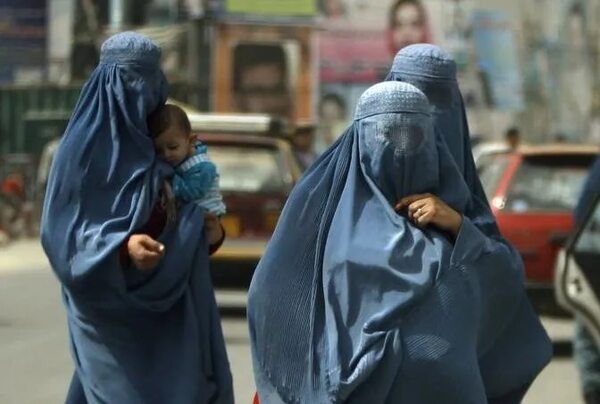 Talibanes al límite: ahora tapan hasta el rostro de los maniquíes - Mundo - ABC Color