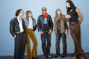 “Gossip”: Ahora Maneskin se une a Tom Morello