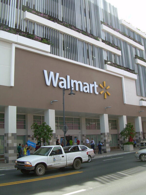 Walmart inicia amparos contra la nueva reforma antitabaco en México - MarketData