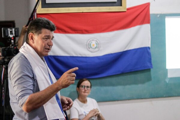 FNC apoya oficialmente a la dupla Efraín Alegre y Sole Núñez - El Trueno