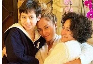 Jennifer López contó cómo fue la reacción de sus hijos al ver la película “Selena”