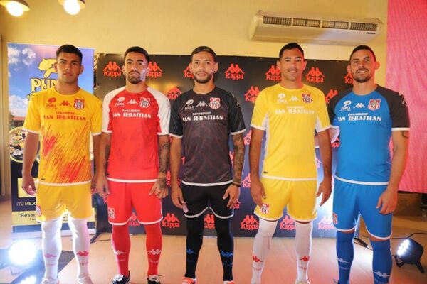 Las nuevas indumentarias del Rojo Mallorquino para la temporada 2023