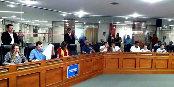 Junta Municipal de Asunción aprueba estacionamiento tarifado