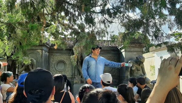 Viaje al más allá en la Recoleta: en Asunción también se puede hacer necroturismo donde descansan personajes históricos