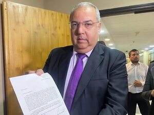 Oviedo Matto intenta volver y reflotar Unace - Política - ABC Color