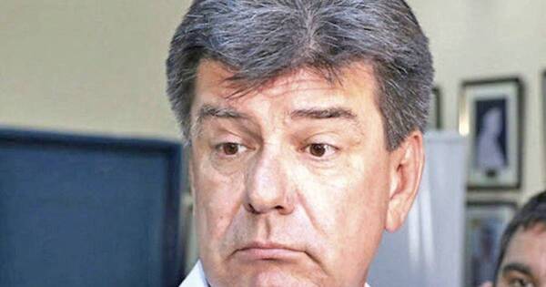 La Nación / Dirigente del FG critica a Alegre