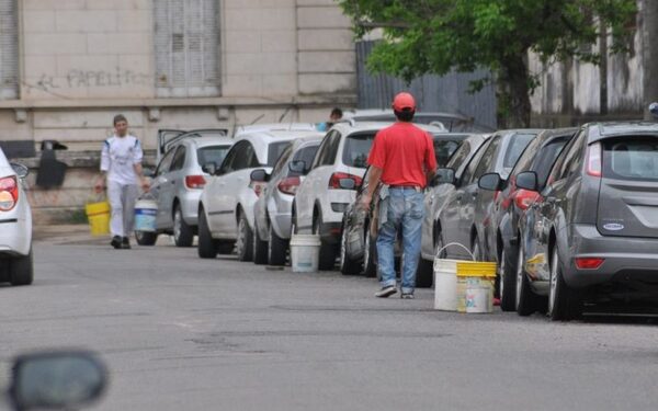 Un total de 450 cuidavehículos serán absorbidos por empresa que explotará el estacionamiento tarifado | 1000 Noticias