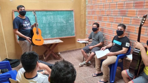 Más de 8.500 reclusos accedieron a la escolaridad y aprendieron oficios en el 2022