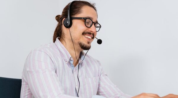 Empresa que brinda servicio de interpretación continua obtiene certificación de calidad