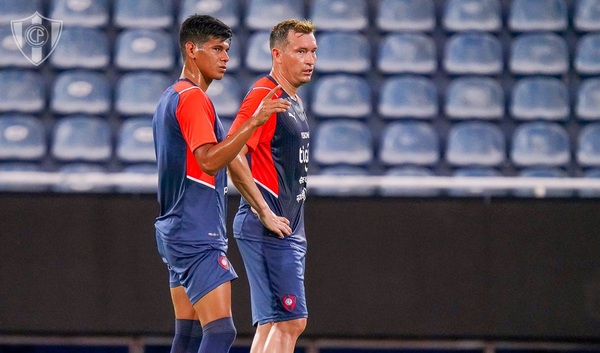 Cerro Porteño derrota a Guaireña de la mano de la “Pantera” Morales y la “Fiera” Fernández