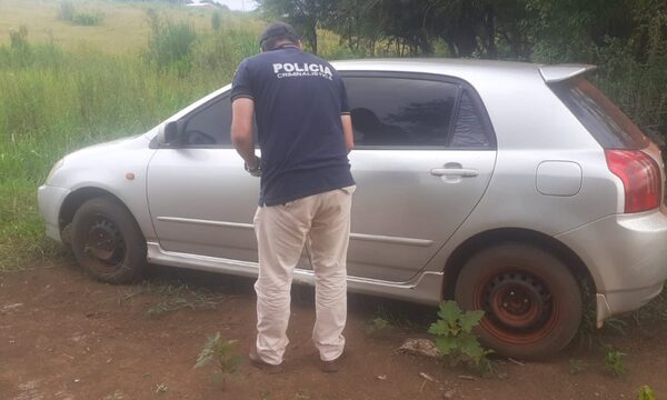 Recuperan auto denunciado como robado