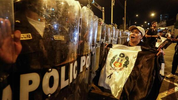 Protestas contra el Gobierno en Perú deja más de 40 muertos - ADN Digital