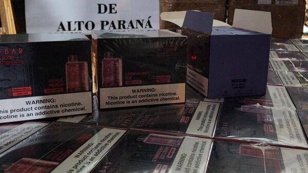 Aduanas incauta más de 2.000 cigarrillos electrónicos