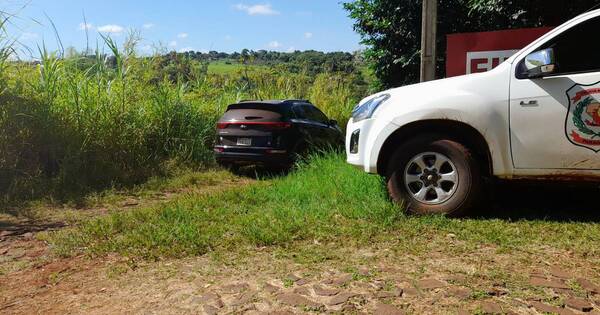 La Nación / Hallan otra camioneta robada en zona despoblada de Alto Paraná