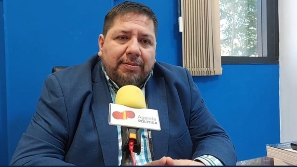 Diputado habla de elevar al 24% el impuesto al tabaco para mejorar la salud y pide informe a Hacienda