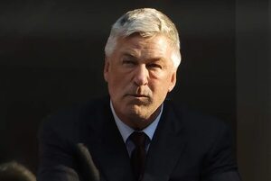 Alec Baldwin, acusado de homicidio involuntario por la muerte Halyna Hutchins - Gente - ABC Color