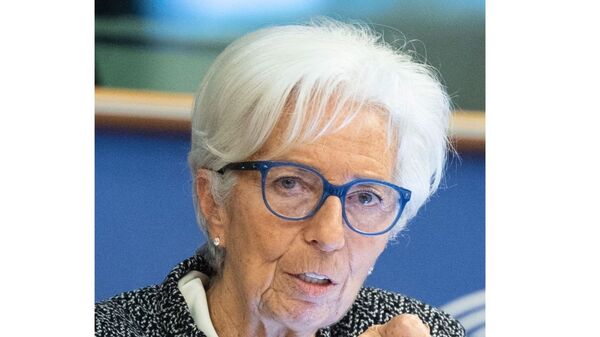 Christine Lagarde, presidenta del BCE dice que la inflación sigue siendo demasiado alta - Revista PLUS