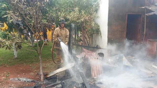 Bomberos Amarillos acudieron a dos incendios en un solo día - Radio Imperio