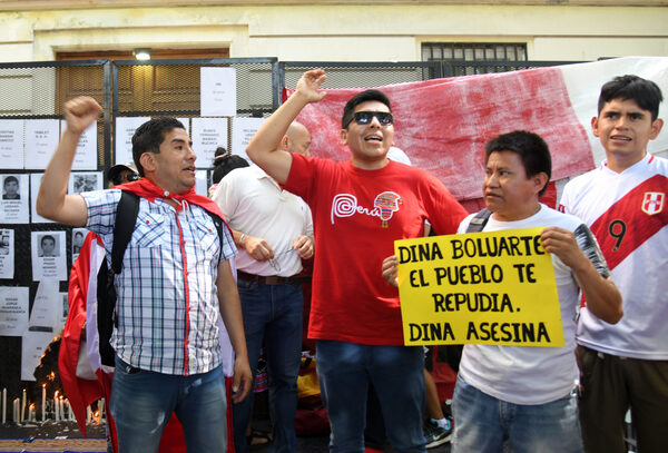 Manifestaciones de apoyo en Argentina al paro nacional en Perú - MarketData
