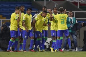 Vitor Roque y Andrey le dan el triunfo a Brasil ante una rocosa Perú - Fútbol Internacional - ABC Color
