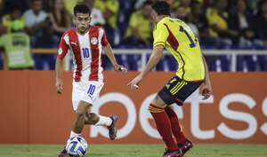 Paraguay se quedó en el segundo tiempo y al menos salvó un empate