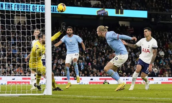Manchester City remonta al Tottenham y acosa al Arsenal - Fútbol Internacional - ABC Color