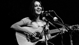 La cantautora Joan Báez no fue directa como Shakira pero si poética a la hora de recordar al ex; Bob Dylan - Teleshow