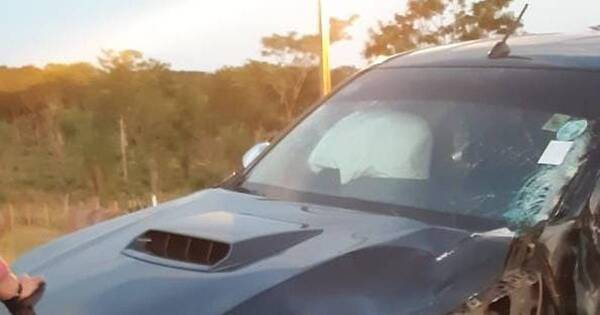 La Nación / Joven policía muere arrollado por una camioneta en Horqueta