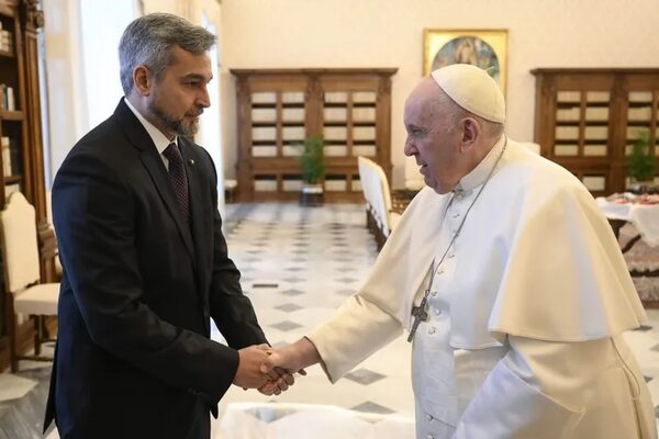 Abdo Benítez: El papa denomina a las paraguayas “las más heroicas de América” - Mundo - ABC Color