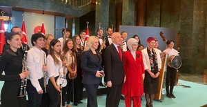 Diario HOY | Orquesta de Reciclados de Cateura en el Palacio presidencial de Ankara