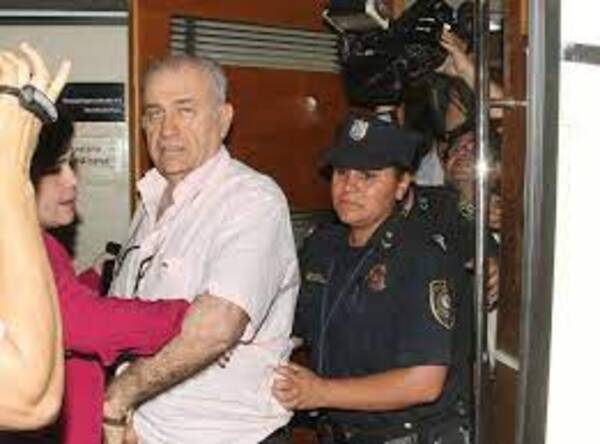 Abogado asegura que RGD sigue realizando aprietes desde la cárcel - PDS RADIO Y TV