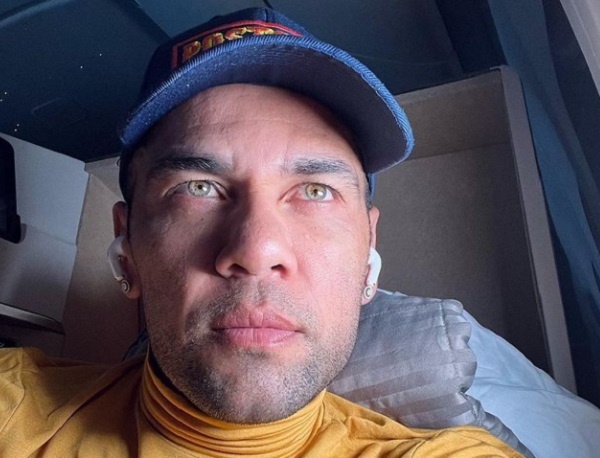 Jueza envía a prisión preventiva a Dani Alves - La Prensa Futbolera