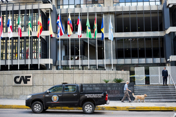 La CAF emite un bono por 1.500 millones de dólares, su mayor colocación - MarketData
