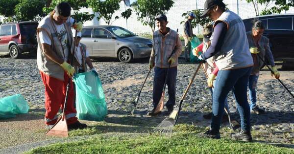 La Nación / Buscan eliminar arbovirosis con jornadas de limpieza en barrios de Asunción