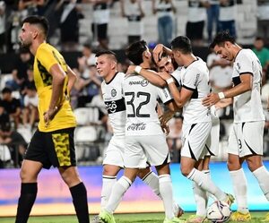 Olimpia presentó a su plantel para el 2023 - Fútbol - ABC Color