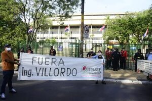 Suspensión de beneficios adicionales para funcionarios de la ANDE ya es permanente - Economía - ABC Color