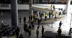 La Nación / Brasil mantiene en la cárcel a más de 900 personas por el asalto a los tres poderes