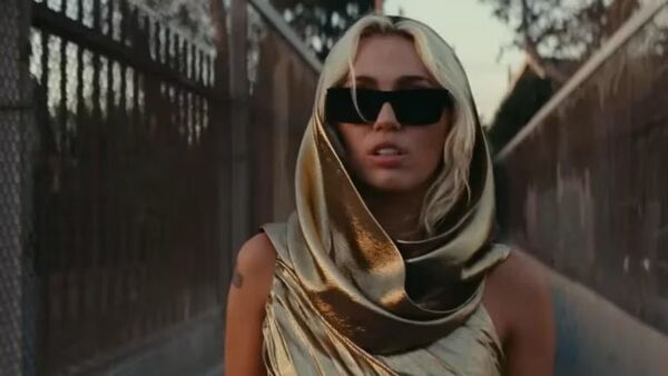 Miley Cyrus bate record al lograr ser la canción más reproducida en una semana en Spotify
