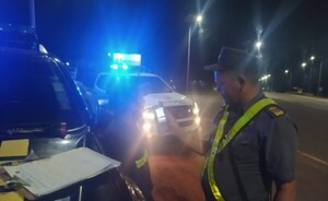 Joven ebrio ocasionó accidente que dejó herido a motociclista