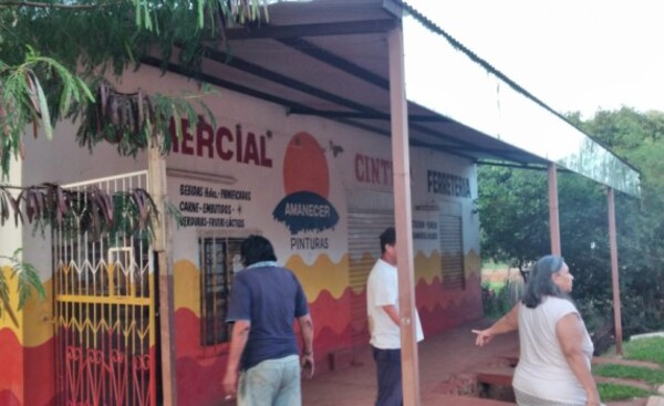 Incendio parcial en una ferretería de Hernandarias