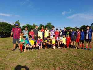Esc. de Fútbol del Pettirossi da sus frutos con destacados futbolistas a nivel nacional e internacional