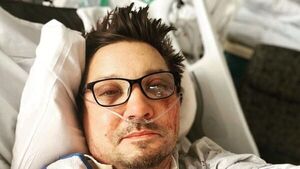 Jeremy Renner señala que se rompió más de 30 huesos en su accidente